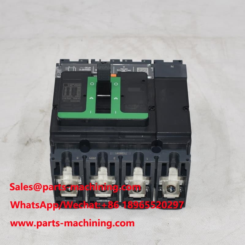 Disjuntor MCCB Série C25N6TM250