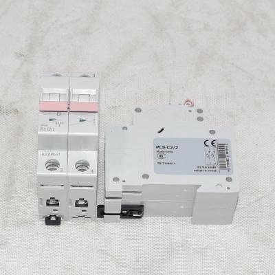 Disjuntor miniatura 2A 2P C PL9-C2/2 PL9-C2-2 PL9-C22